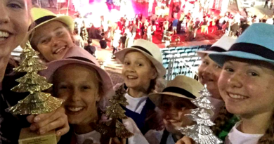 AJKI z trzema nagrodami na festiwalu w Kielcach. Sukces młodych wokalistek AJKI z trzema nagrodami na festiwalu w Kielcach. Sukces młodych wokalistek